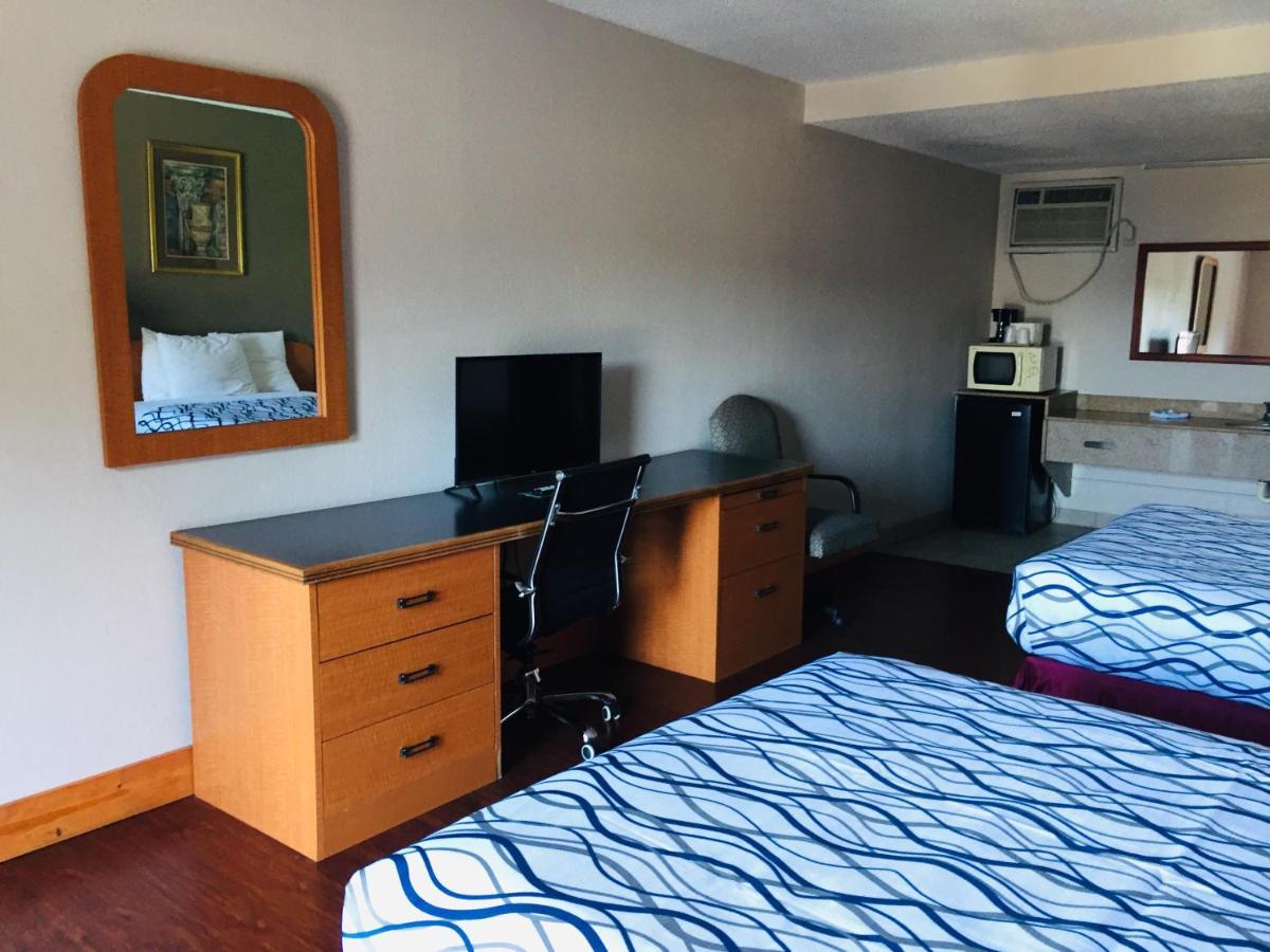 Bear Mount Inn & Suites Pigeon Forge Buitenkant foto