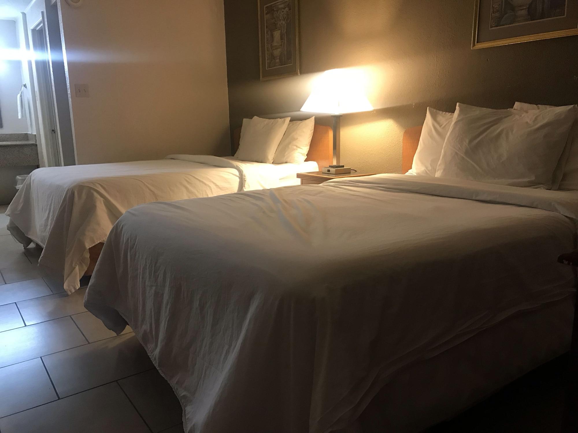 Bear Mount Inn & Suites Pigeon Forge Buitenkant foto