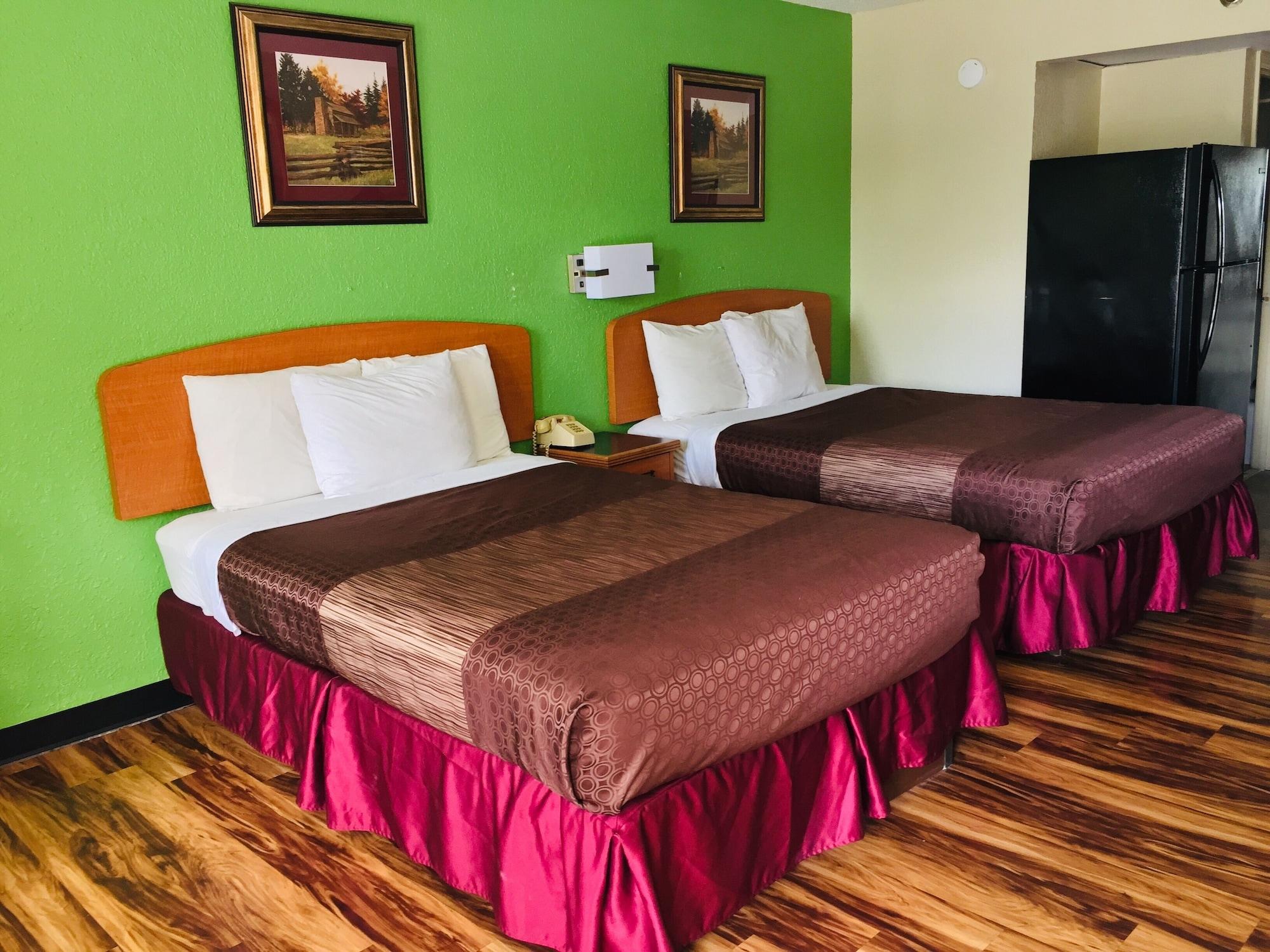 Bear Mount Inn & Suites Pigeon Forge Buitenkant foto