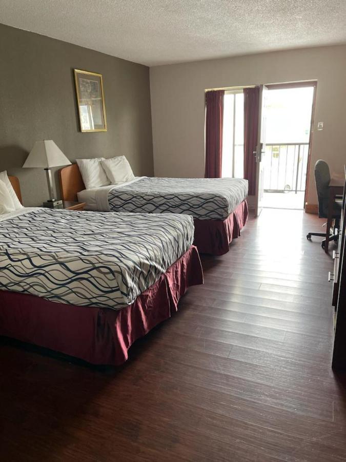 Bear Mount Inn & Suites Pigeon Forge Buitenkant foto