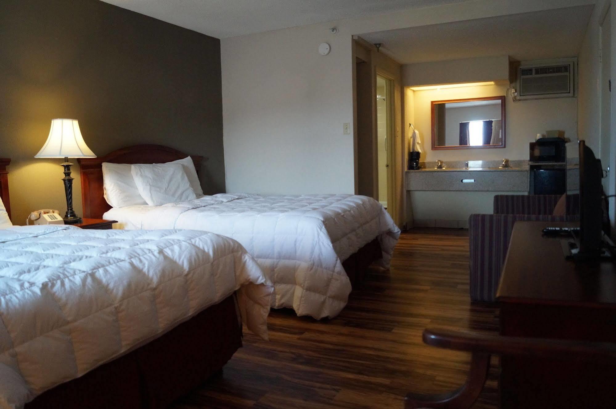 Bear Mount Inn & Suites Pigeon Forge Buitenkant foto