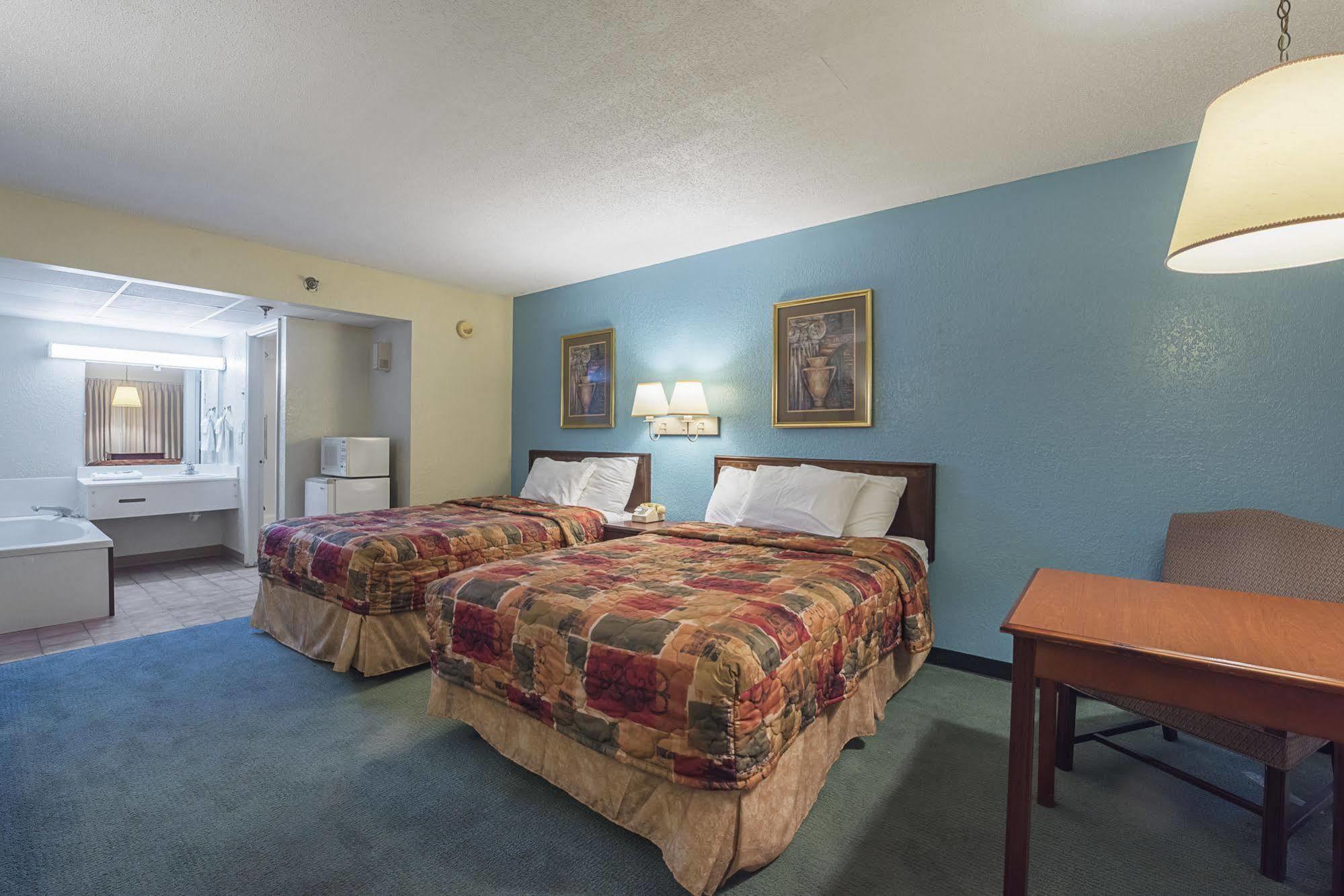 Bear Mount Inn & Suites Pigeon Forge Buitenkant foto